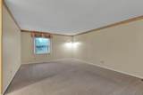 1340 Greenwich - Photo 18