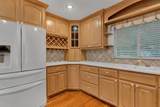 1340 Greenwich - Photo 10