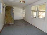 711 Summit - Photo 17