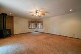 1009 Country Club Dr - Photo 11