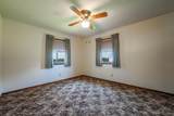 1009 Country Club Dr - Photo 16