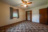 1009 Country Club Dr - Photo 17