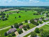 1009 Country Club Dr - Photo 26