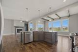 1601 Blackstone - Photo 11