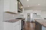 1601 Blackstone - Photo 13