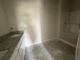 5651 Plumthicket St - Photo 10