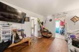 2537 Ellis Ave - Photo 3