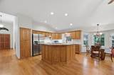2833 Plumthicket Cir - Photo 9
