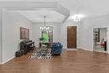 918 Lakecrest Dr - Photo 4