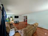214 Sedgwick - Photo 6