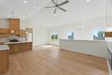 946 Main - Photo 6