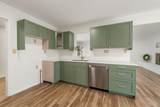 409 Woodlawn St - Photo 15