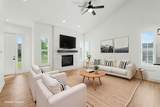 5123 Hampton - Photo 4
