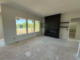 3014 Sunflower Dr - Photo 2