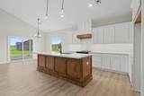 348 Buckland St - Photo 7