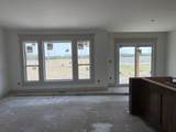 213 Hanscom St - Photo 3