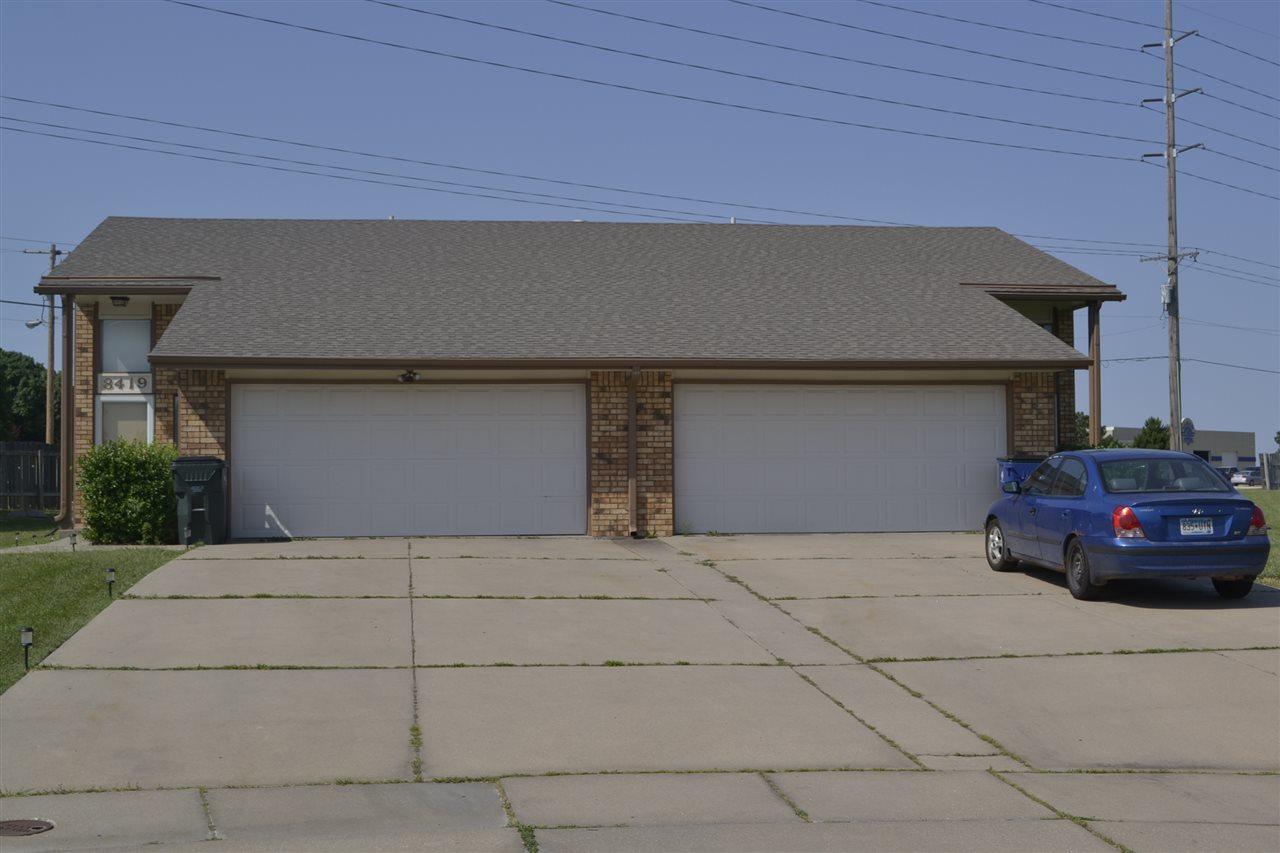 8417 Parkmont Ct - Photo 1