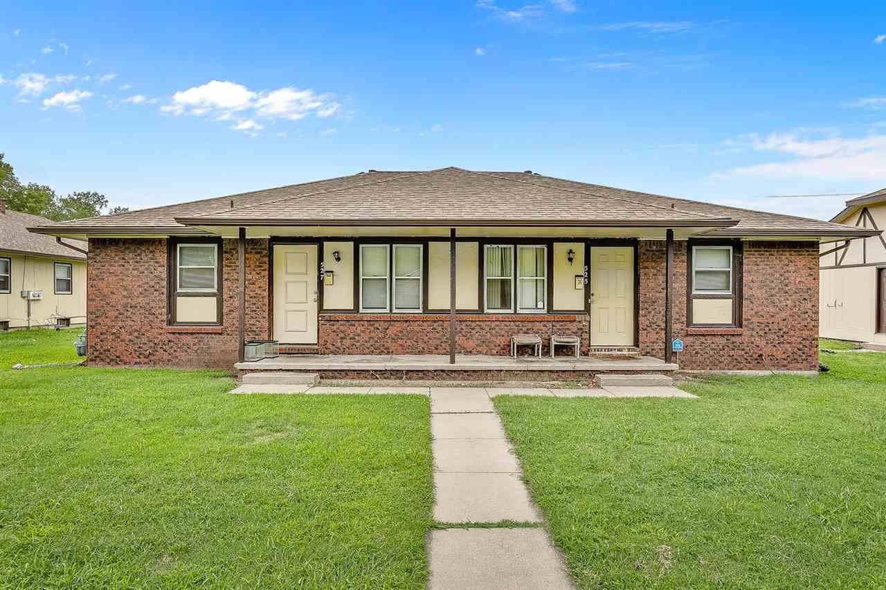 525 Chase St - Photo 1