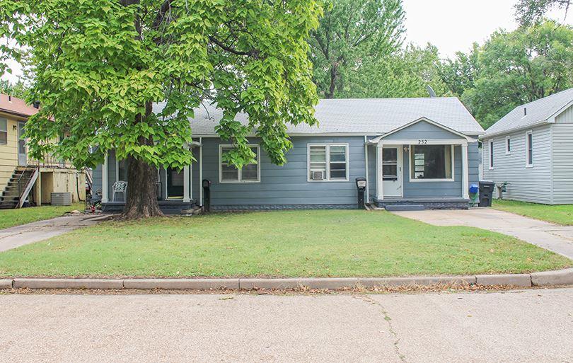 252 Fern St - Photo 1