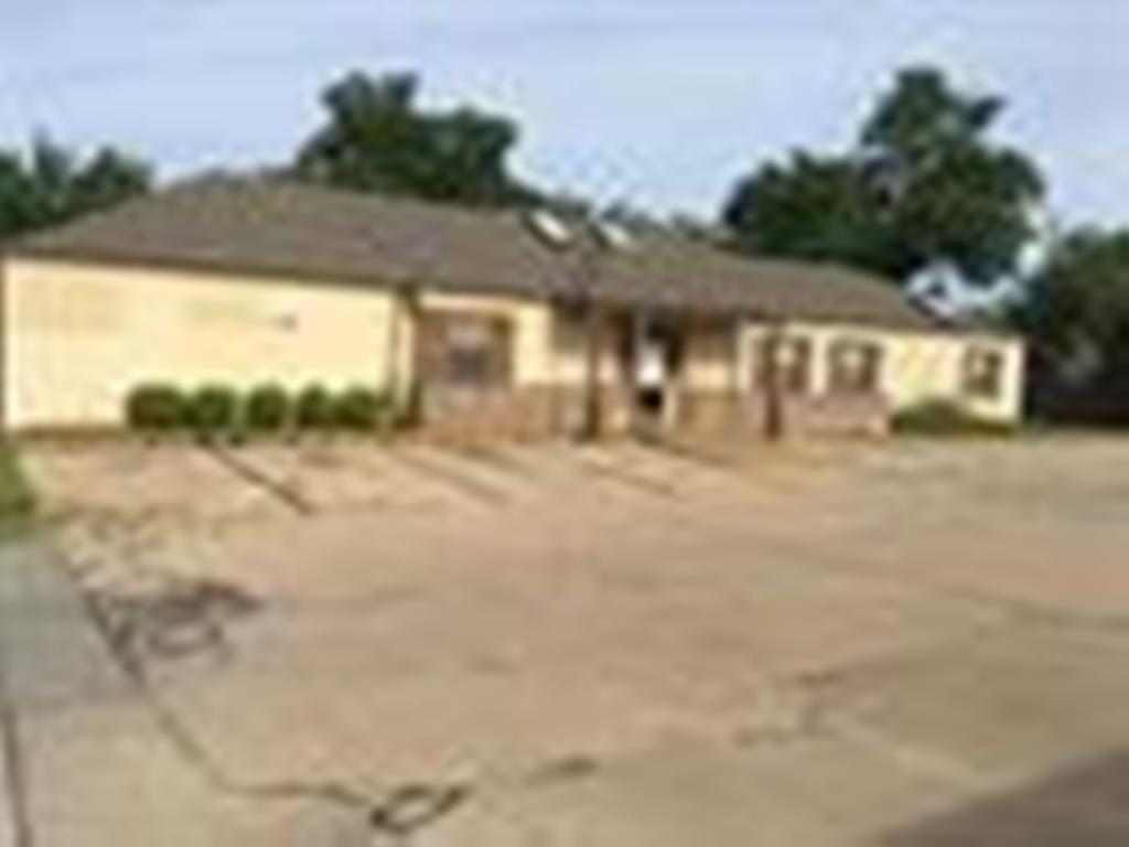 5112 Central - Photo 1