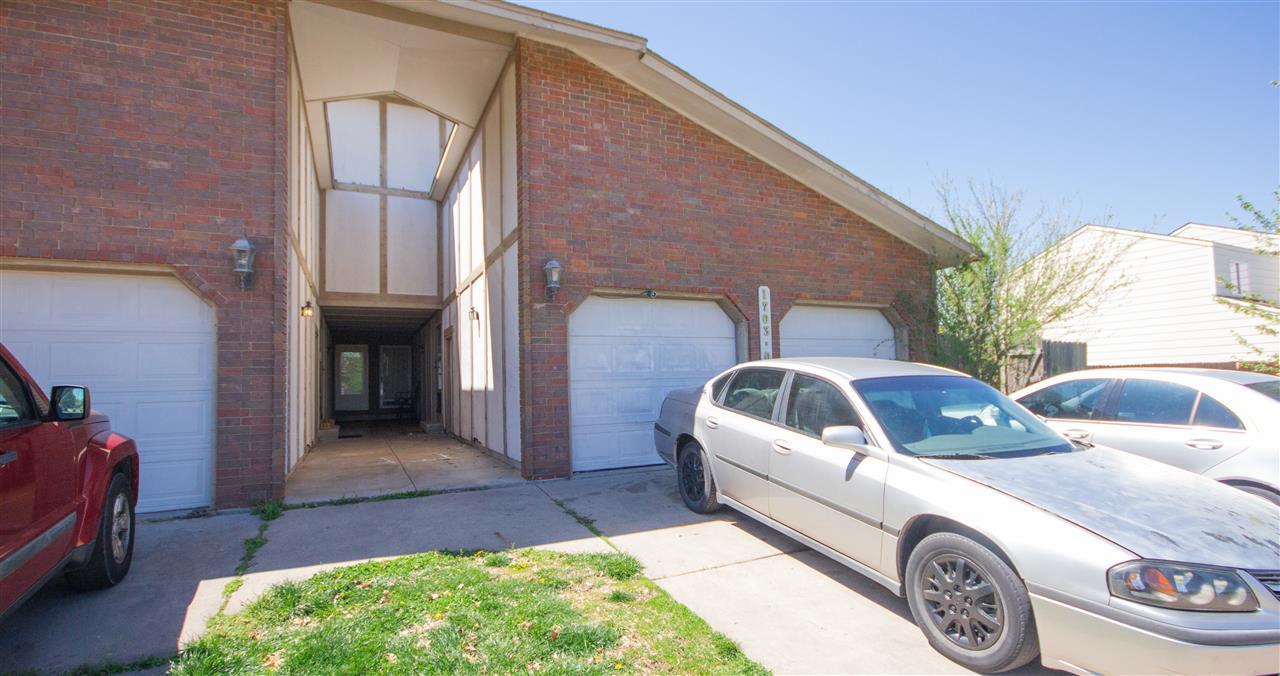1705 Beech St - Photo 1