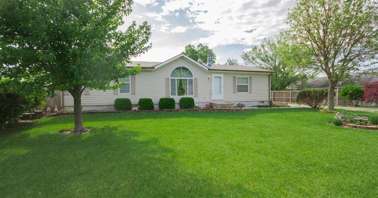 204 Eric Dr - Photo 1