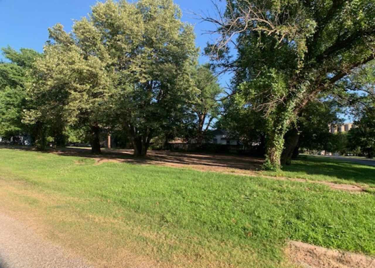 226 Main St - Photo 1