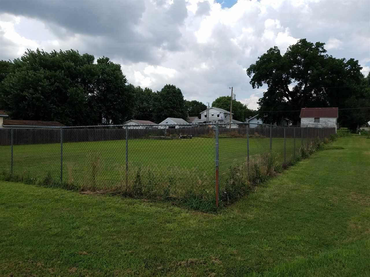 805 Lincoln Ave - Photo 1