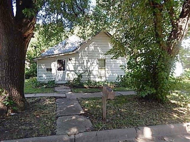 205 Michigan St - Photo 1