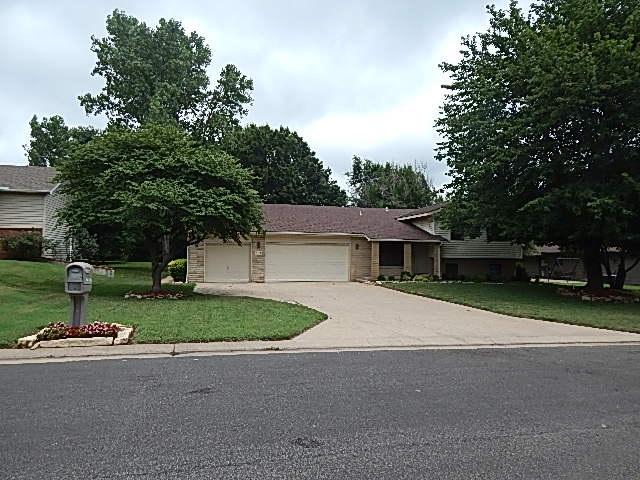 708 34th Ave - Photo 1