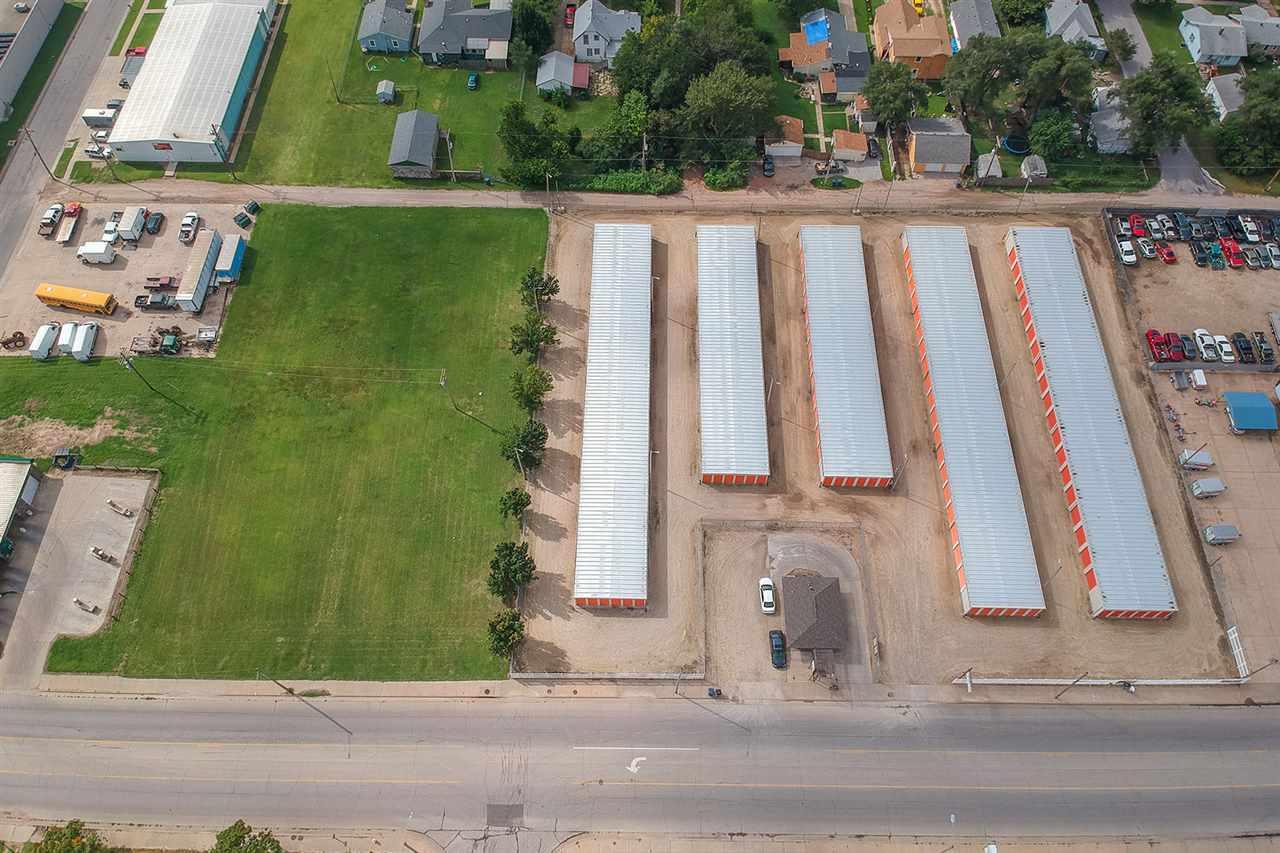 1013 4TH AVE - Photo 1