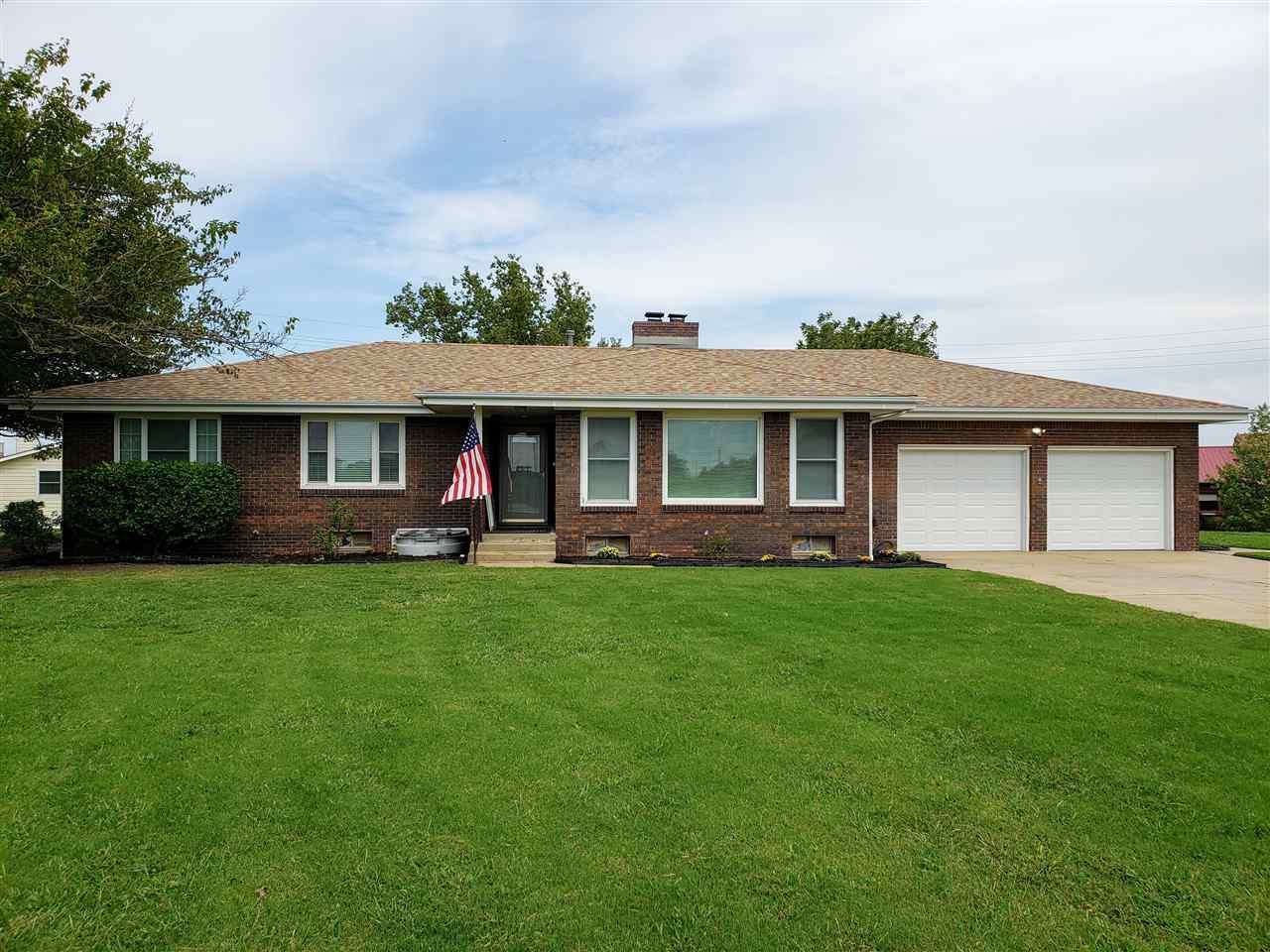 526 33rd St S - Photo 1