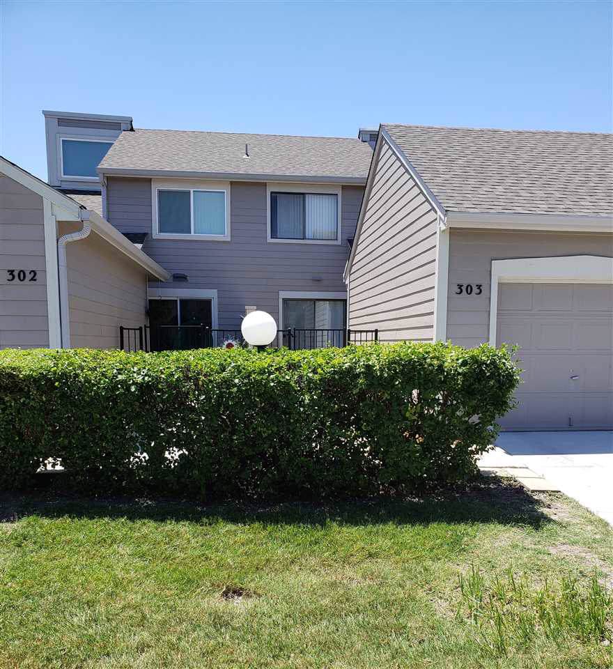 2221 Bramblewood - Photo 1