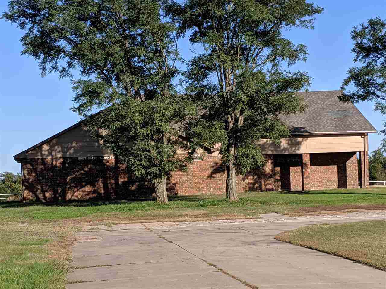 10100 Broadway Ave - Photo 1