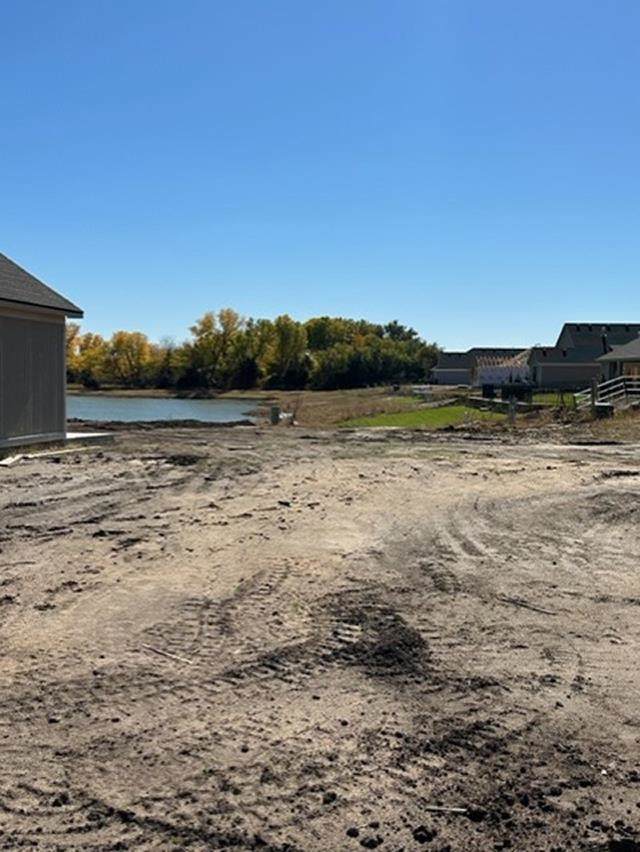 1318 Monument Cir - Photo 1