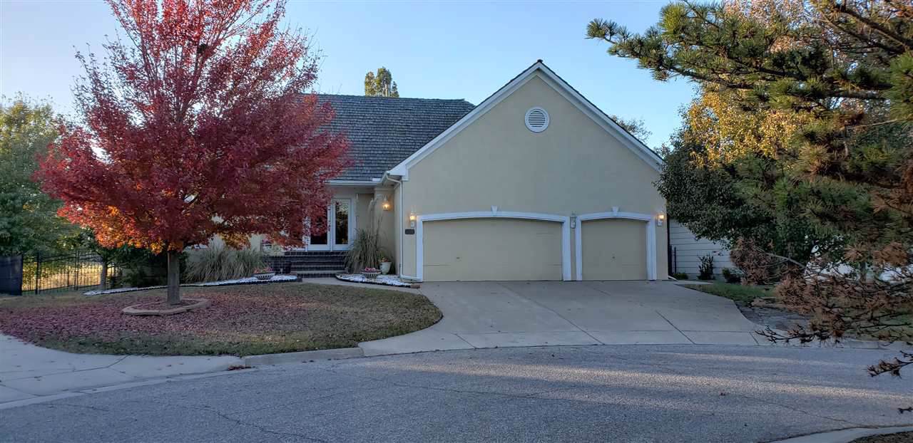 8229 Oxford Ct - Photo 1