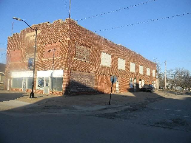 600 Main - Photo 1