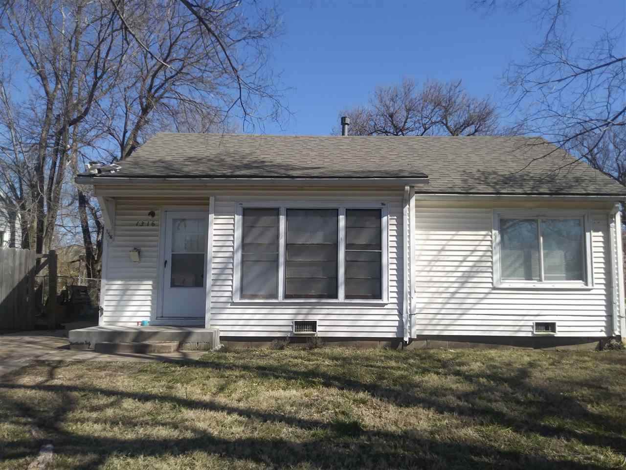 1316 Estelle Ave - Photo 1