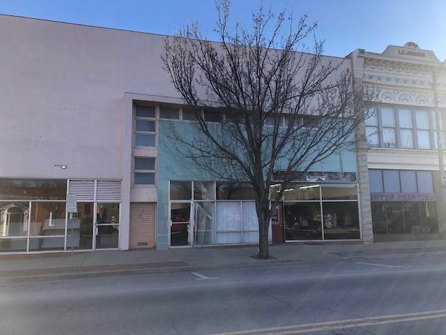 211 9TH AVE - Photo 1