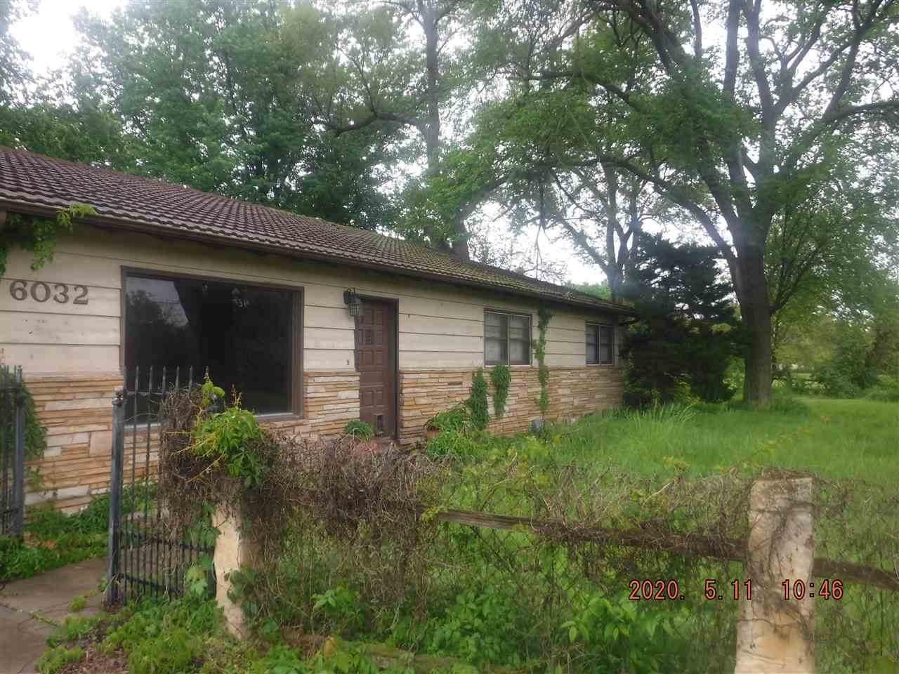 6032 Legion St - Photo 1