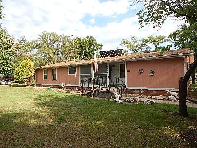 1405 Easter St - Photo 1
