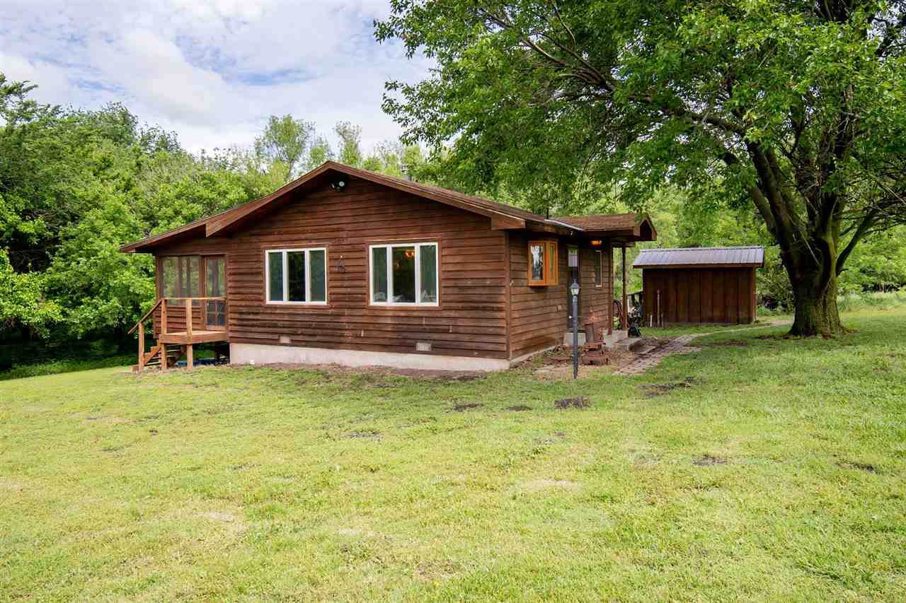 10661 70 Ave - Photo 1