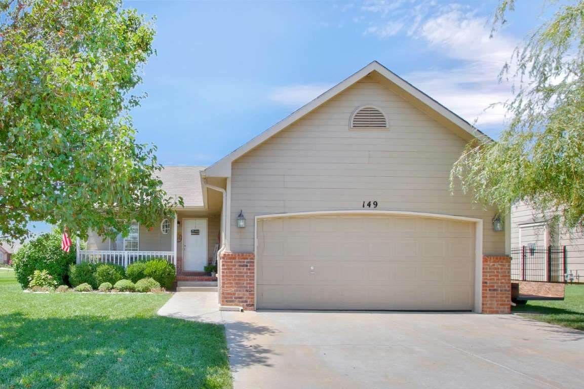 149 Chisholm Trail - Photo 1