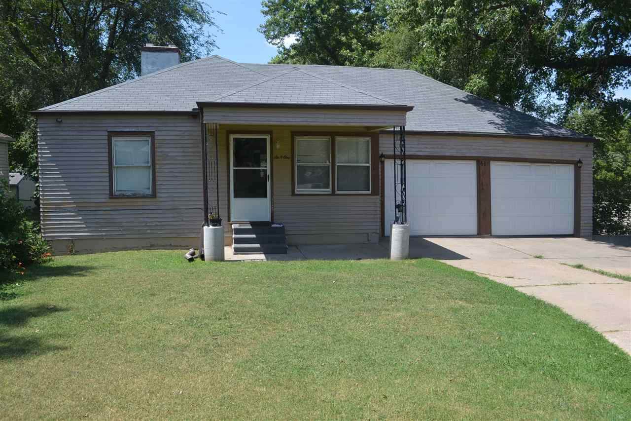 601 Clifton Ave - Photo 1