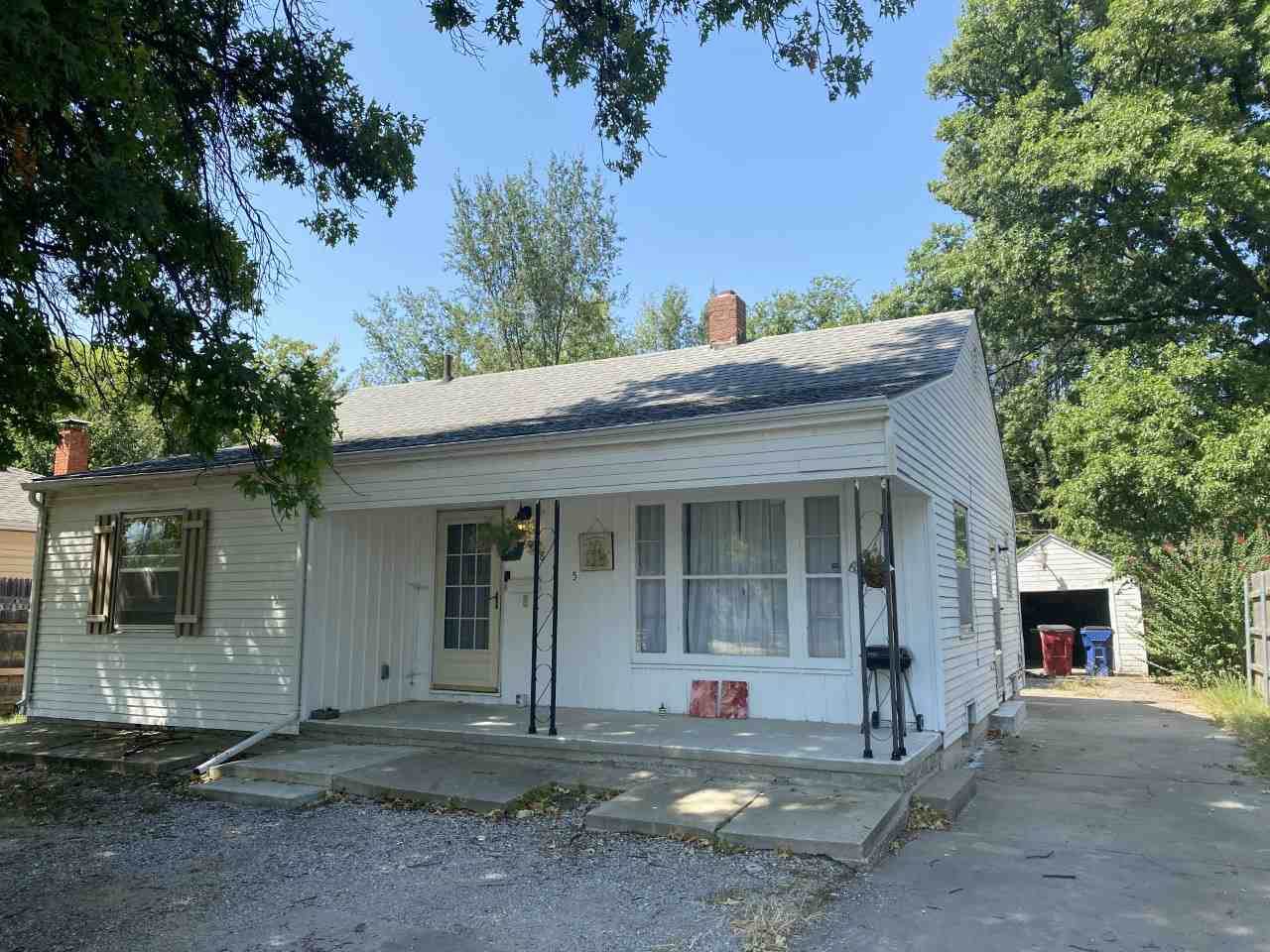 815 Oliver Ave - Photo 1