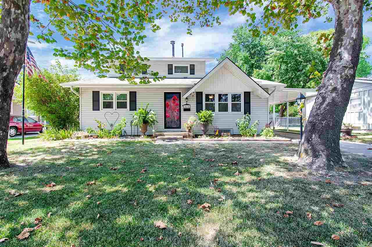 2615 Oak St - Photo 1