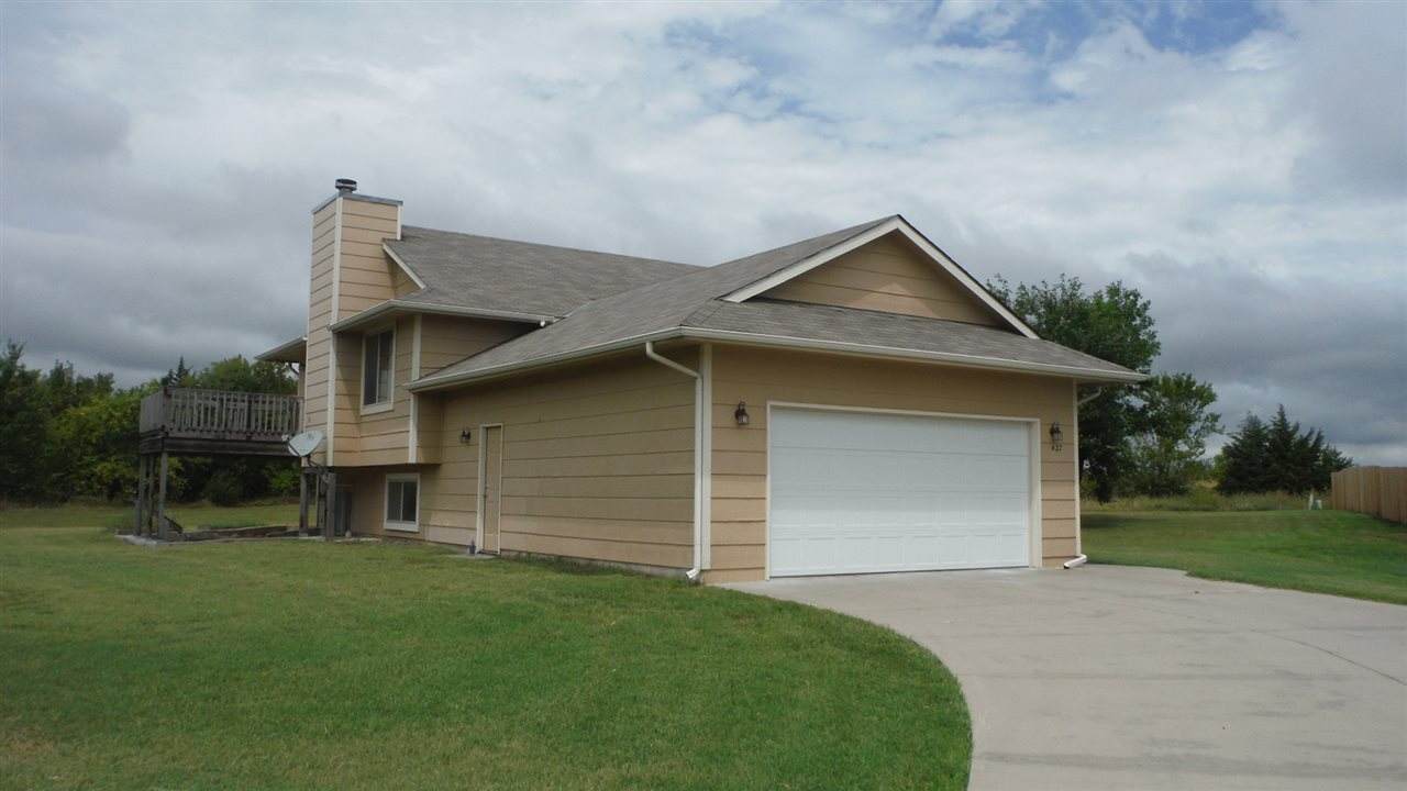 427 Auroroa Ct - Photo 1