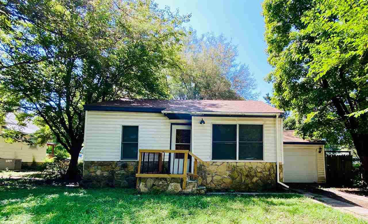 1117 Lynn Ave - Photo 1