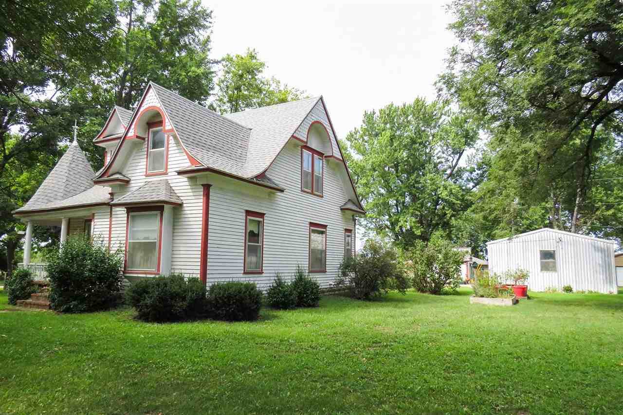 303 Hobart Ave. - Photo 1