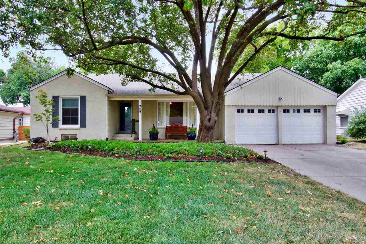 249 Ridgewood Dr - Photo 1